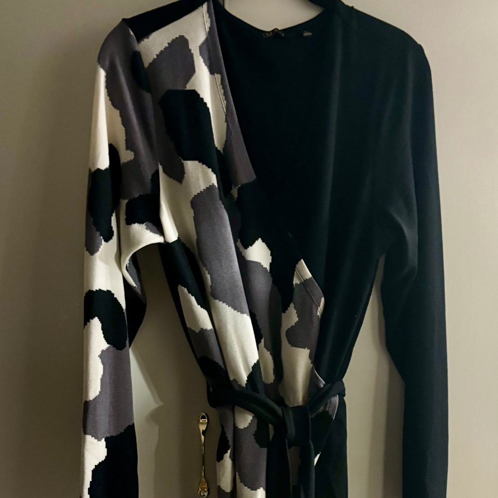 NEW IMAN SWEATER